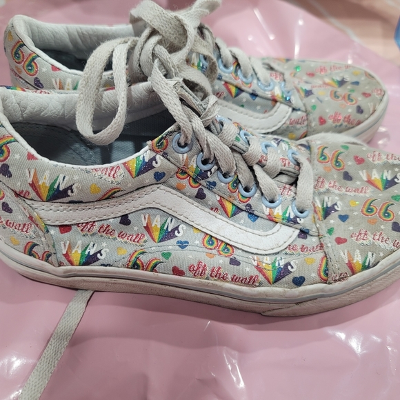 Vans Girls rainbows hearts stars 66 pride shoes sneaker gray pale blue Size 1 - Picture 2 of 8